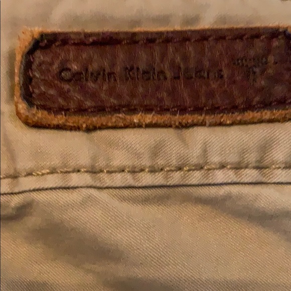 🔥3/$10 Calvin Klein tan 5 pocket shorts sz 10 - Picture 4 of 8